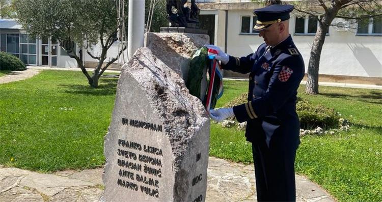 Slika /FRANKO LISICA/Franko Lisica 3.jpg